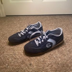 Champion Vintage Women’s Sneakers Navy Blue Size 6-6.5
